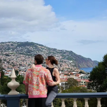 Luna Rossa By Madeira Sun Travel * Funchal (Madeira)