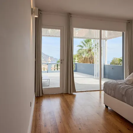 Luna Rossa By Homie * 푼샬